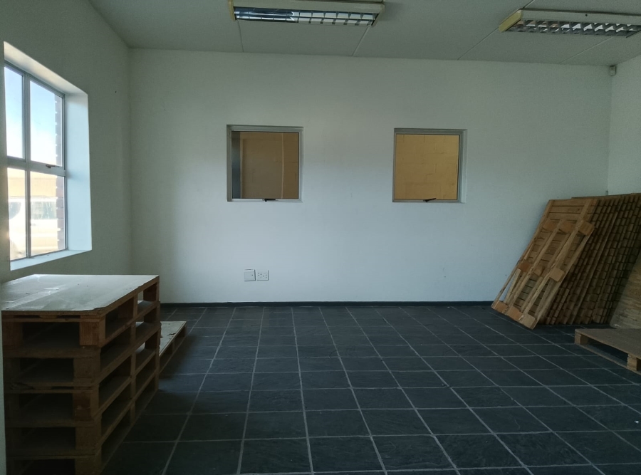 To Let Commercial Property for Rent in Stikland Industrial Western Cape